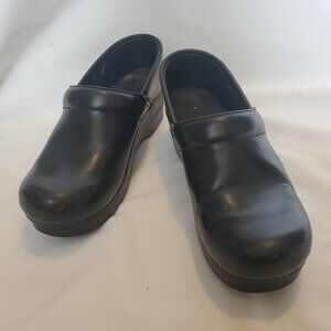 CLASSIC DANSKO WOMENS BLACK LEATHER CLOGS SIZE 38